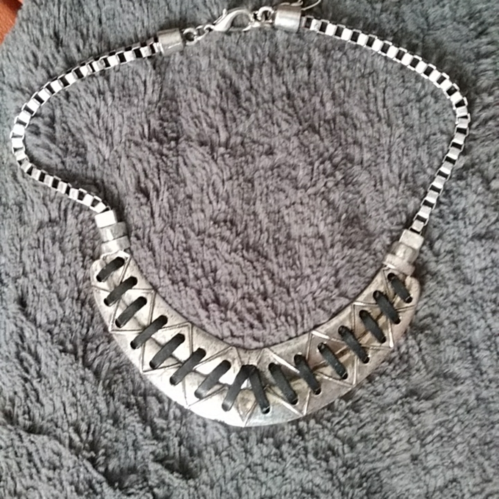 Big bold necklace